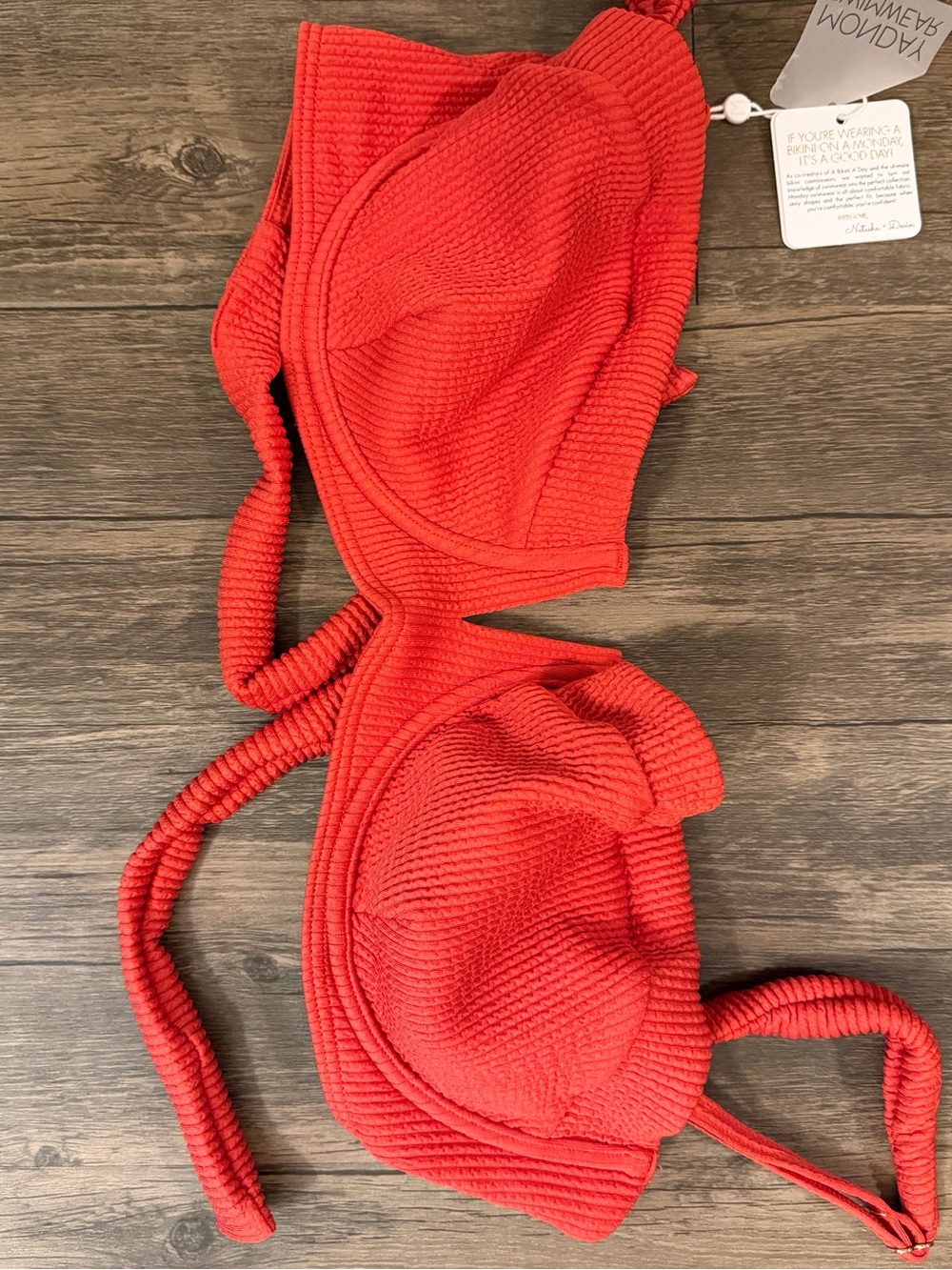 NWOT MONDAY SWIMWEAR VV CLOVELLY TOP SANGRIA